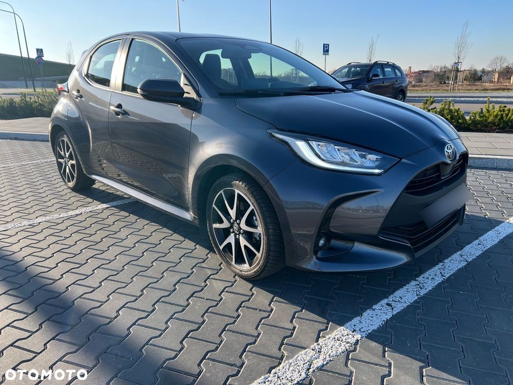 Toyota Yaris 130 1.5 VVT-i Style Plus - 2