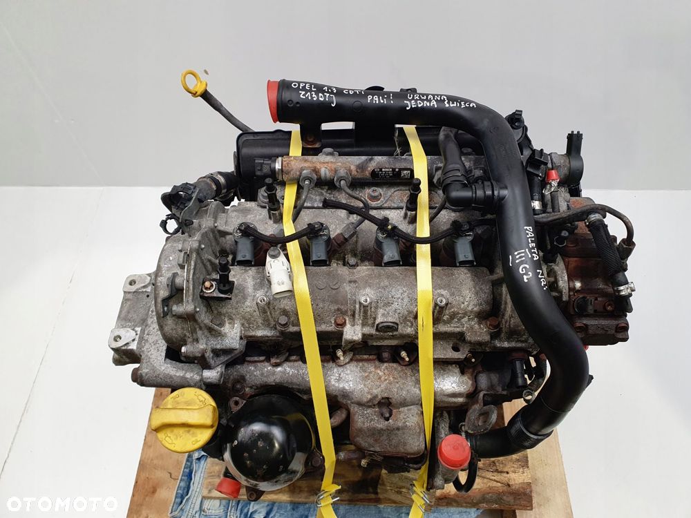 SILNIK Opel Corsa D Combo C 1.3 CDTI 75KM urwana świeca żarowa Z13DTJ - 3