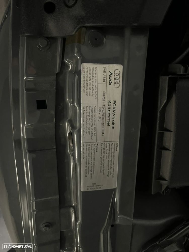 Audi TT Coupé 1.8 T quattro - 32