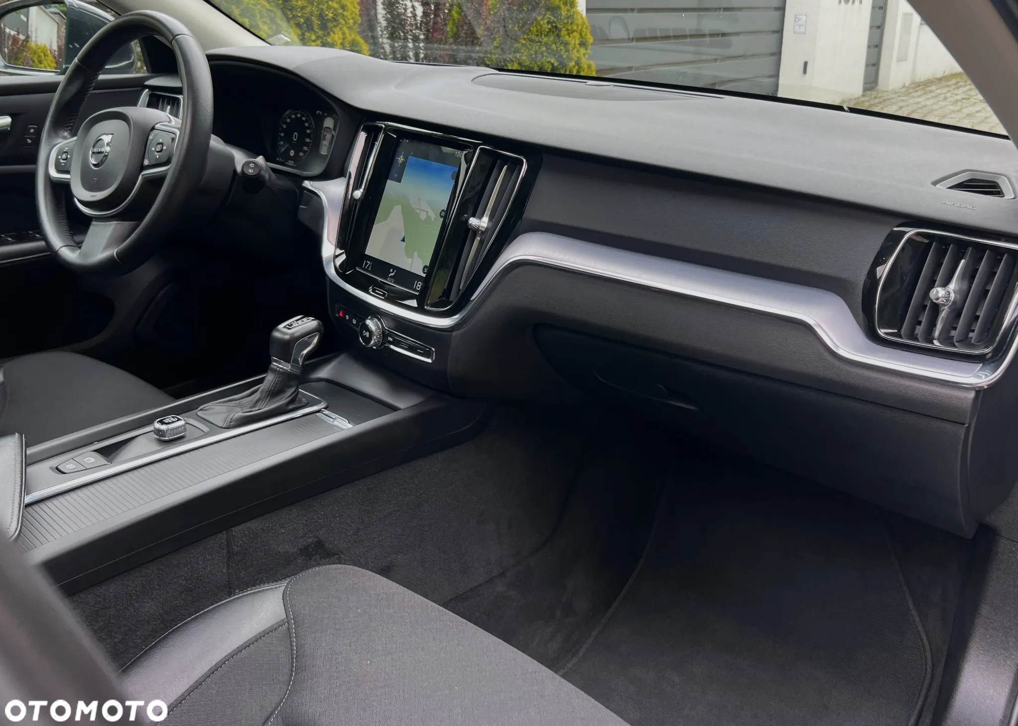 Volvo V60 D3 Momentum Pro - 14