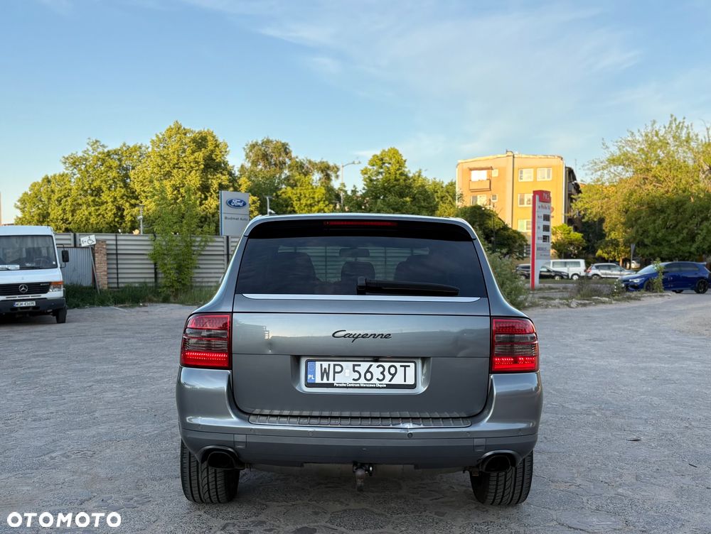 Porsche Cayenne - 7