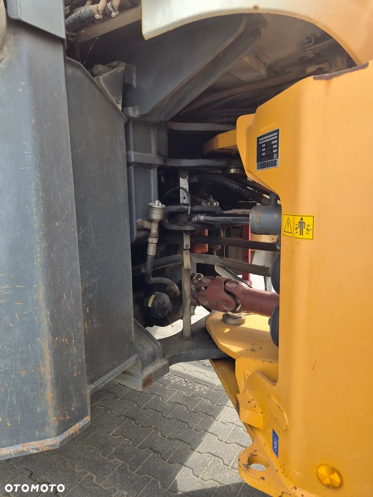 Liebherr L566 566 - 13