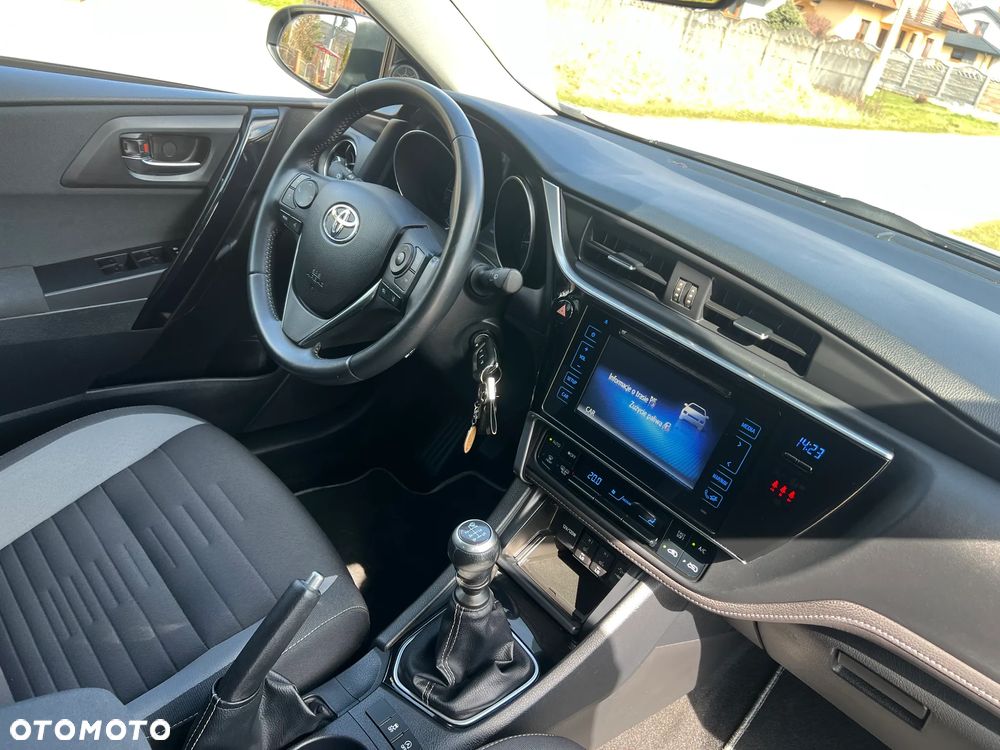 Toyota Auris 1.2 Turbo Edition S+ - 35