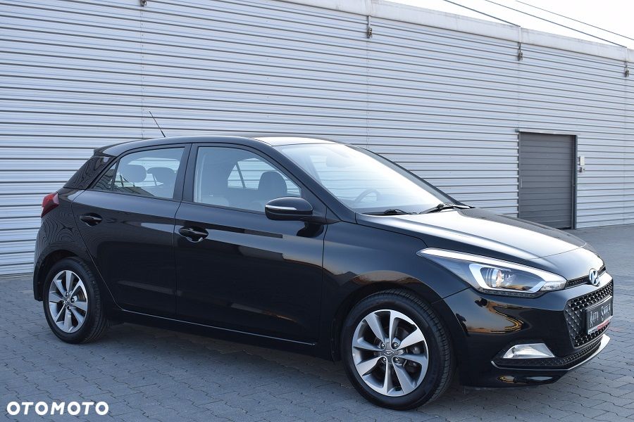 Hyundai i20 blue 1.2 Advantage+ - 26