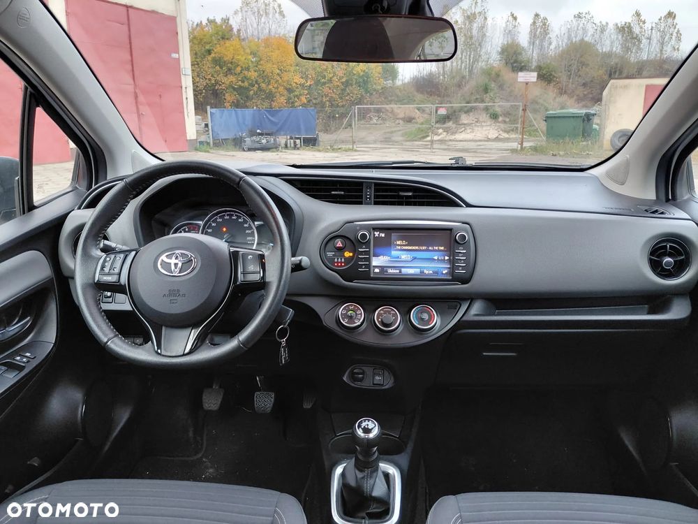Toyota Yaris 1.0 VVT-i - 6