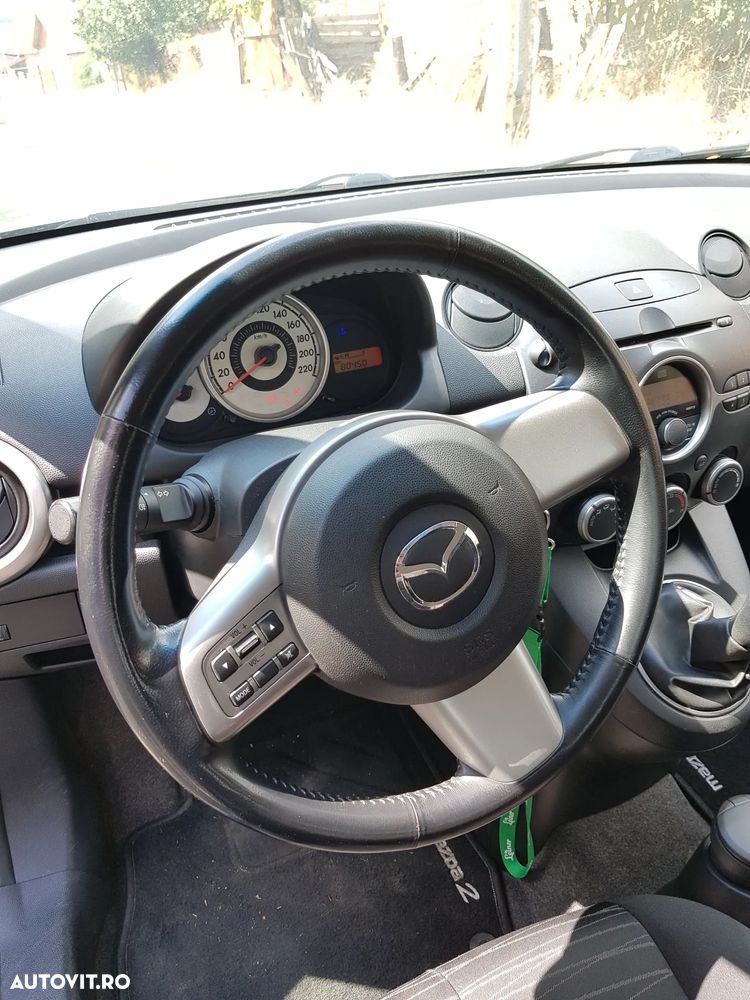 Mazda 2 1.3i TE - 7