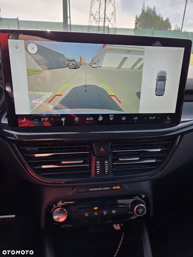 Ford Kuga - 11