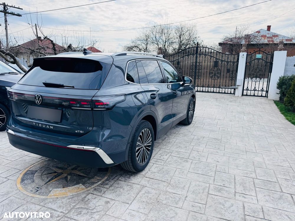 Volkswagen Tiguan - 5