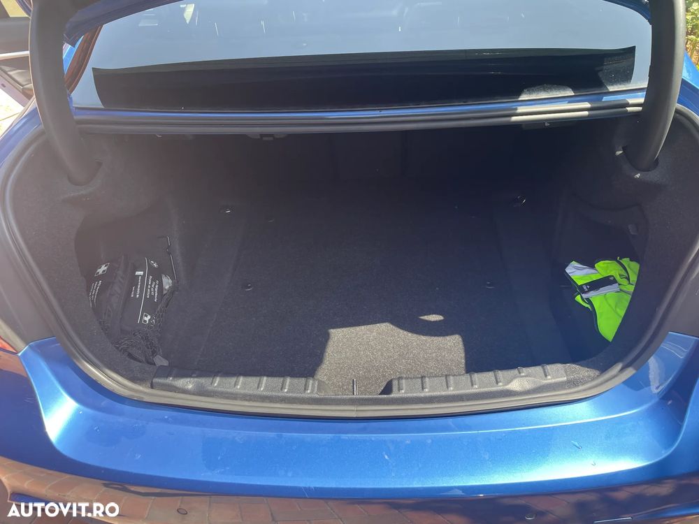 BMW Seria 3 - 23