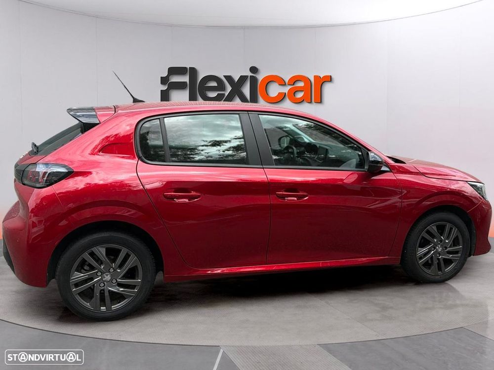 Peugeot 208 - 3