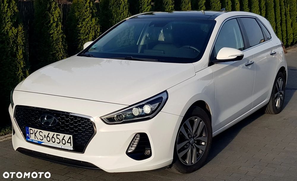 Hyundai i30 1.6 CRDi BlueDrive Premium DCT - 1