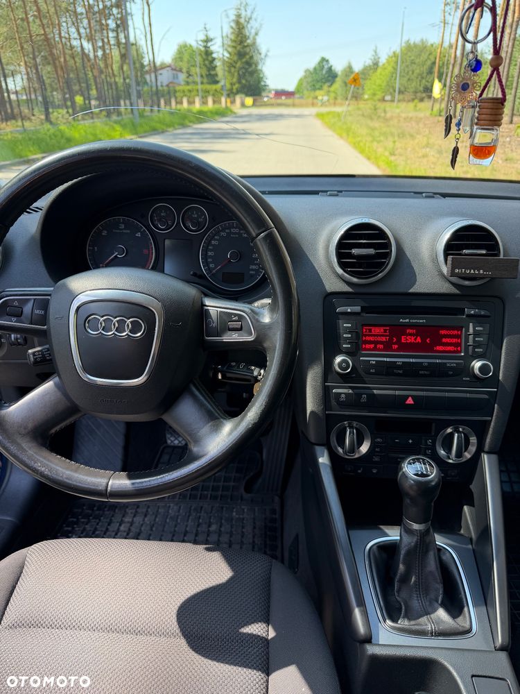 Audi A3 Sportback 2.0 TDI DPF Ambiente - 8