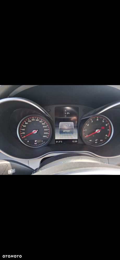 Mercedes-Benz Klasa C 300 7G-TRONIC - 9