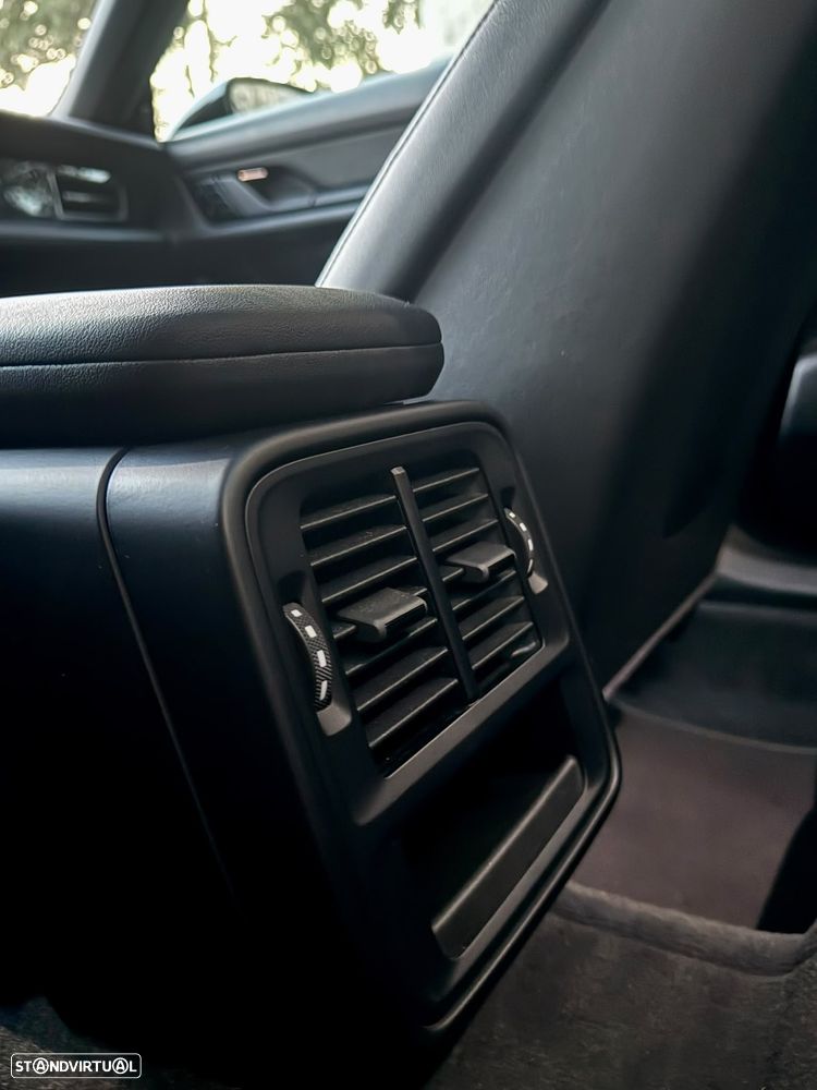 Porsche Taycan - 20