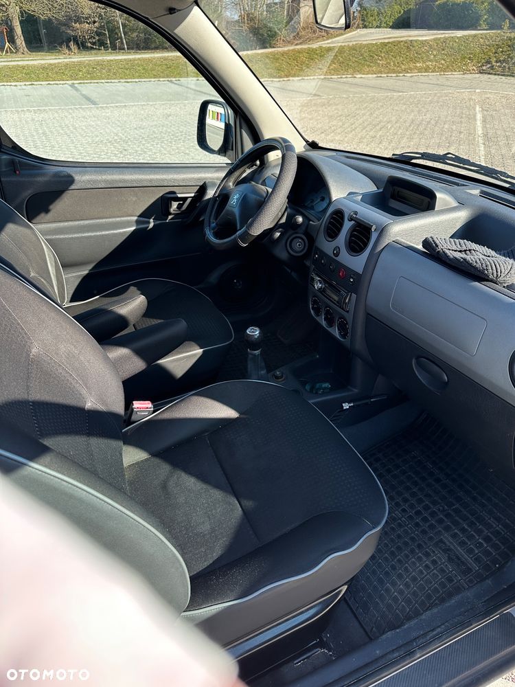 Peugeot Partner - 13