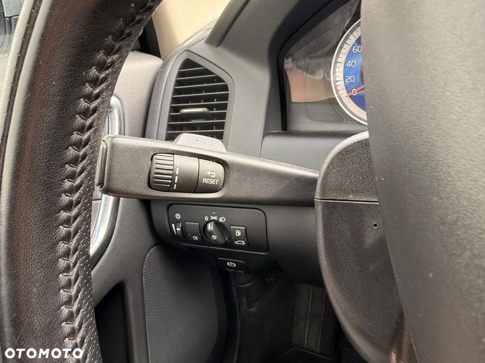 Volvo XC 60 - 16