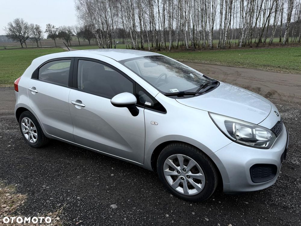 Kia Rio 1.2 Dream Team Edition - 5