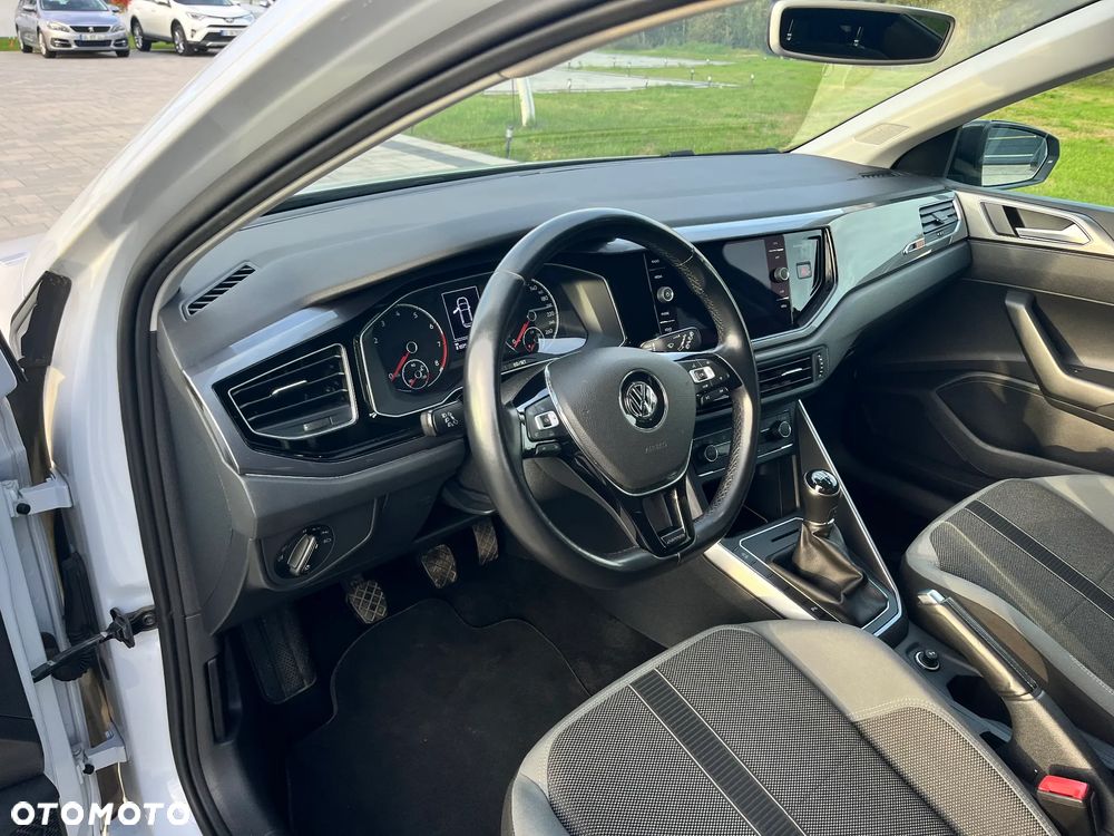 Volkswagen Polo - 8