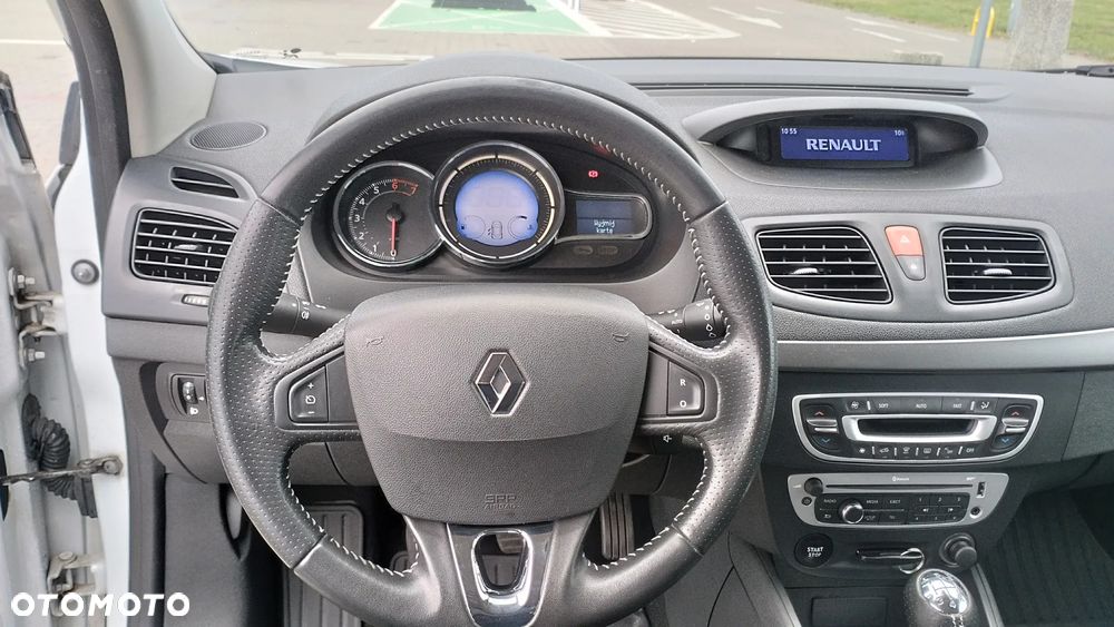 Renault Fluence 1.6 16V Limited - 23