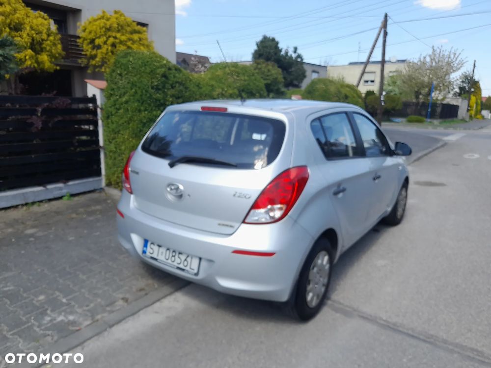 Hyundai i20 1.1 CRDi Classic + - 3