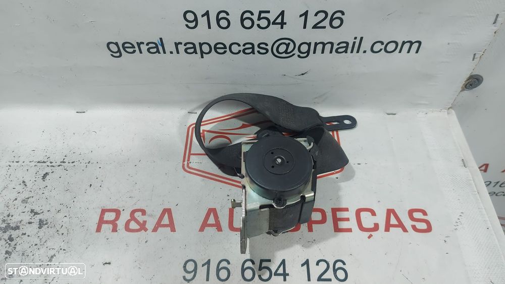 Cinto de Segurança Trás Direito BMW Série 1 E87 607051100B Original - 2