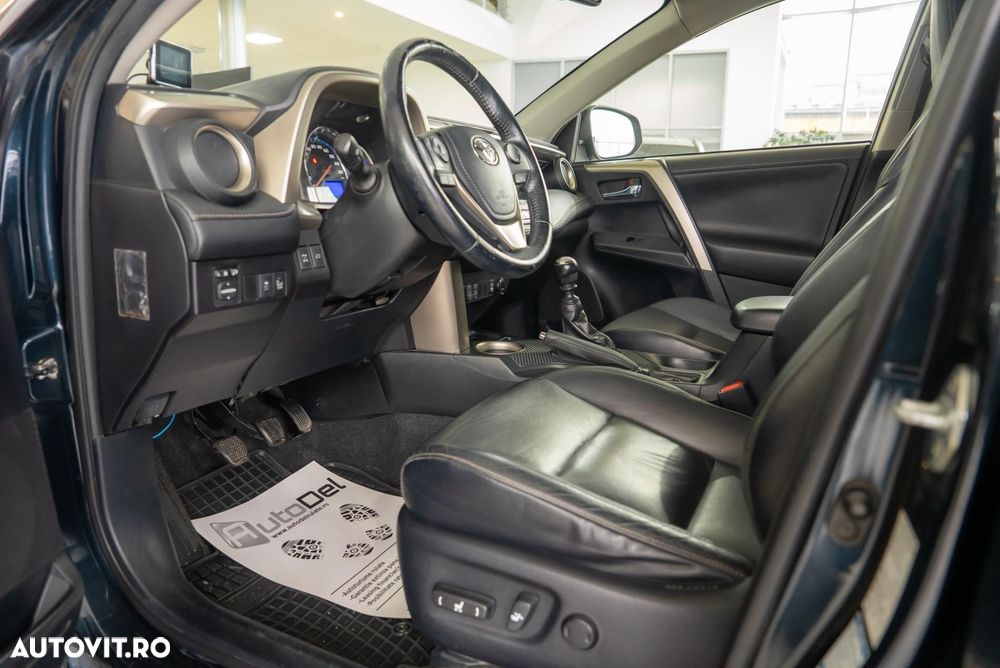 Toyota RAV4 - 18