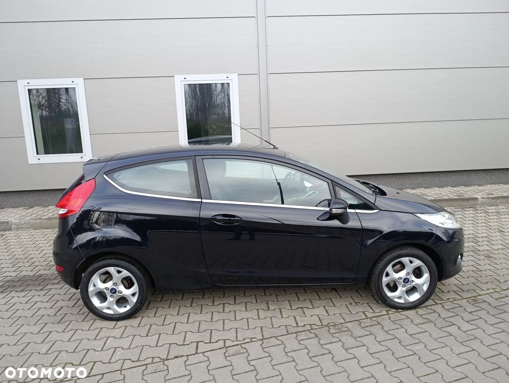 Ford Fiesta 1.25 Titanium - 36