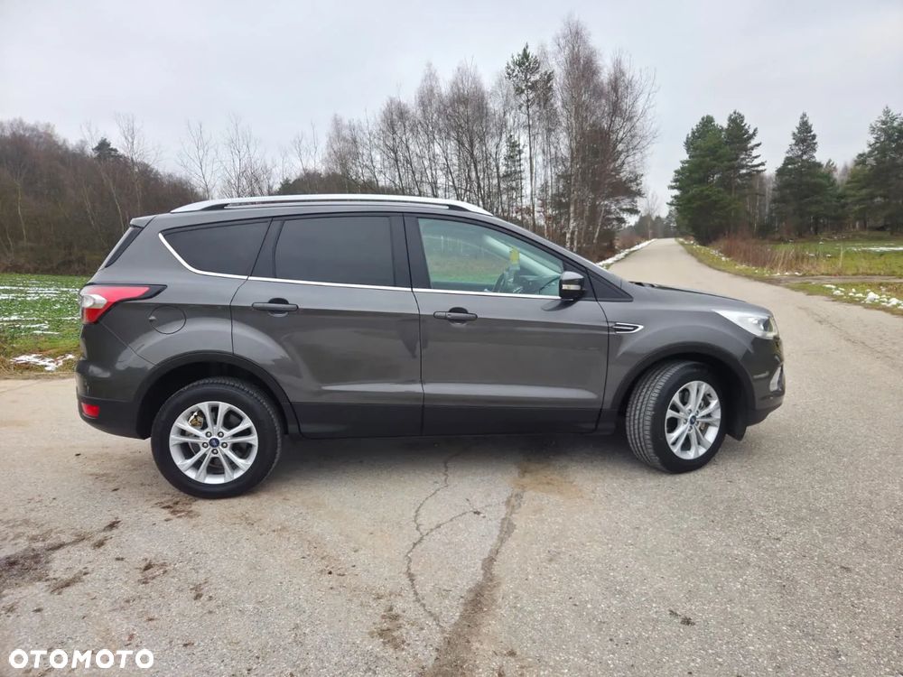 Ford Kuga 1.5 TDCi 2x4 Cool & Connect - 4