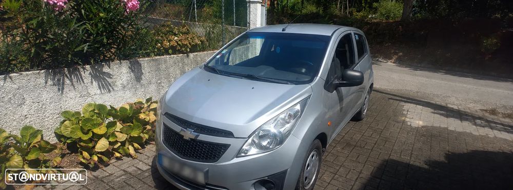 Chevrolet Spark 1.0 L - 4