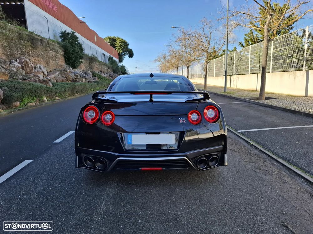 Nissan GT-R 3.8 V6 Black Edition - 37