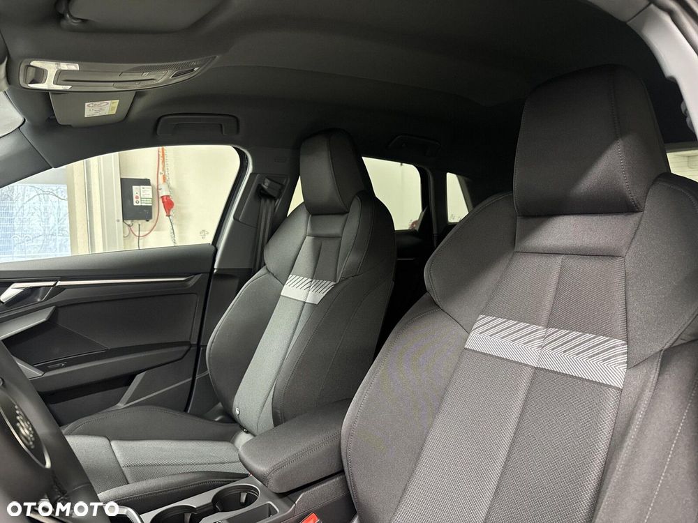 Audi A3 Sportback - 12