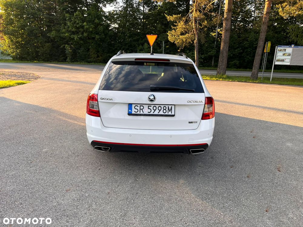 Skoda Octavia 2.0 TDI RS DSG - 10