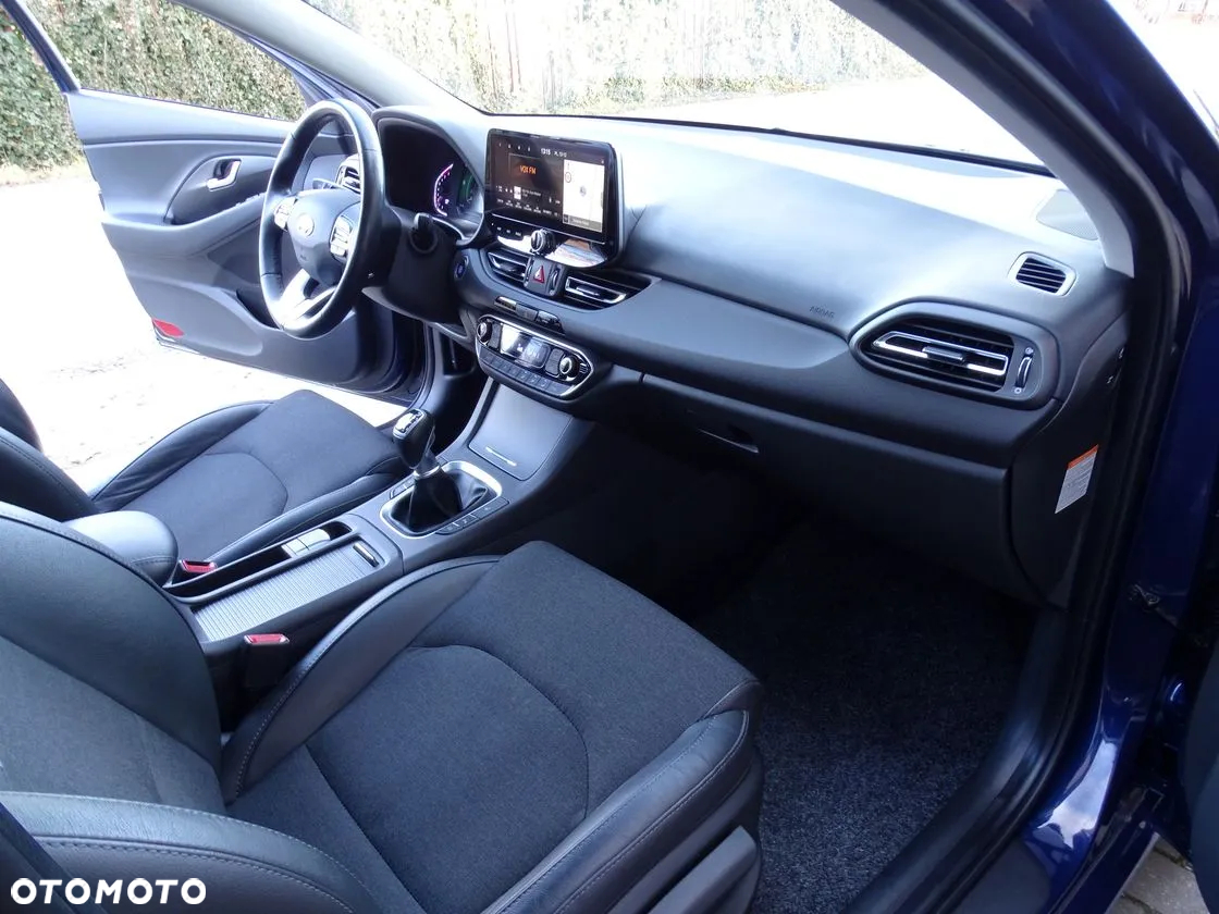 Hyundai i30 1.5 T-GDI 48V-Hybrid EDITION 30 - 23