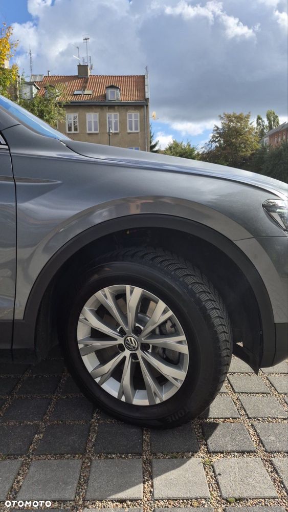 Volkswagen Tiguan - 11