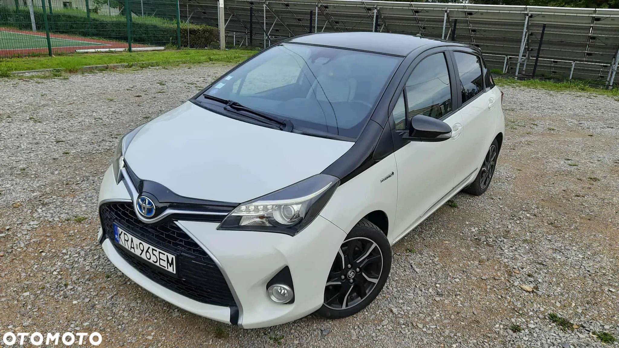 Toyota Yaris Hybrid 1.5 VVT-i Style Selection - 1