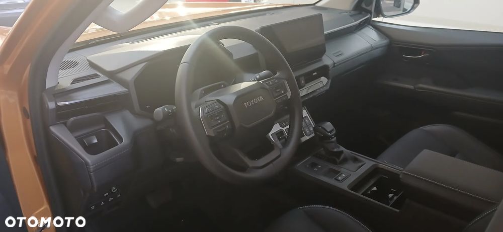 Toyota HILUX - 8