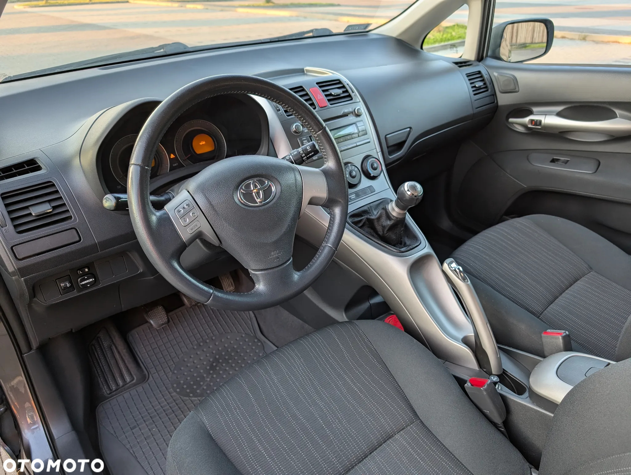 Toyota Auris 1.4 VVT-i Luna - 8