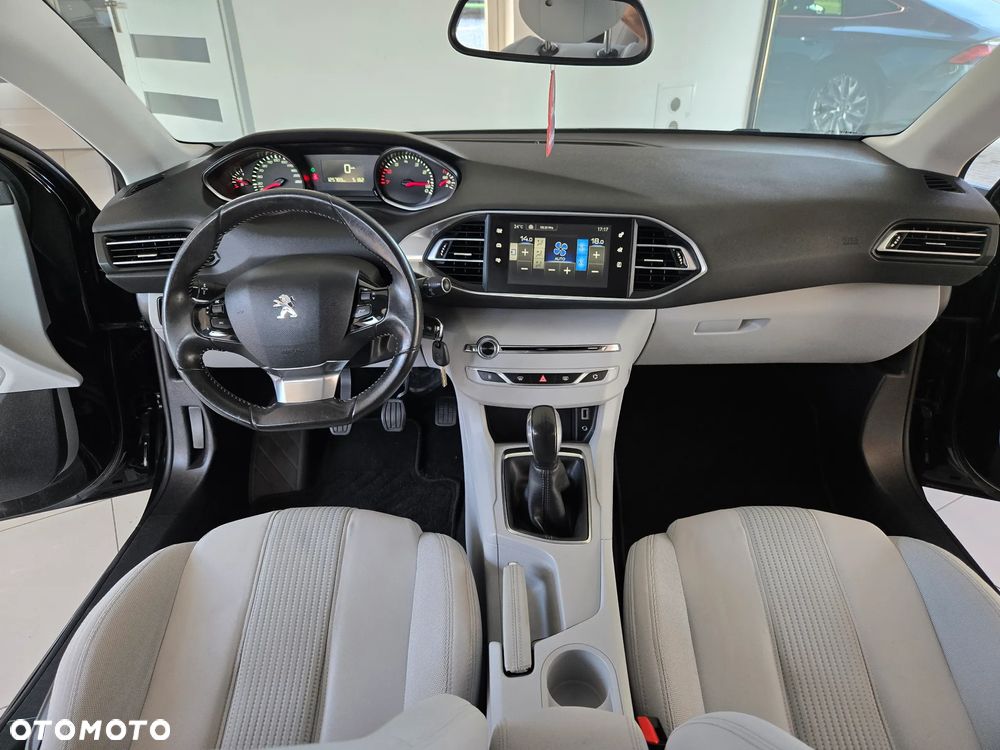 Peugeot 308 - 15