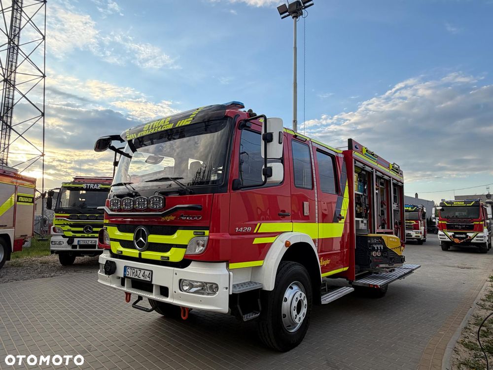 Mercedes-Benz Atego GBA 4x4 Wóz Strażacki 3t wody, Wysokie prześwity, Maszt oświetleniowy, wysokie kąty natarcia, szybkie natarcie, Straż Pożarna - 10