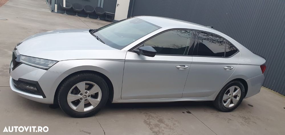 Skoda Octavia 2.0 TDI DSG Ambition - 4