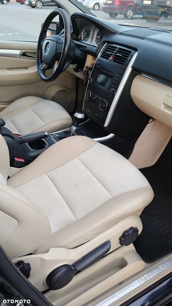 Mercedes-Benz Klasa B 180 CDI Autotronic - 11