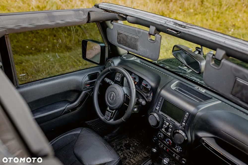 Jeep Wrangler - 19
