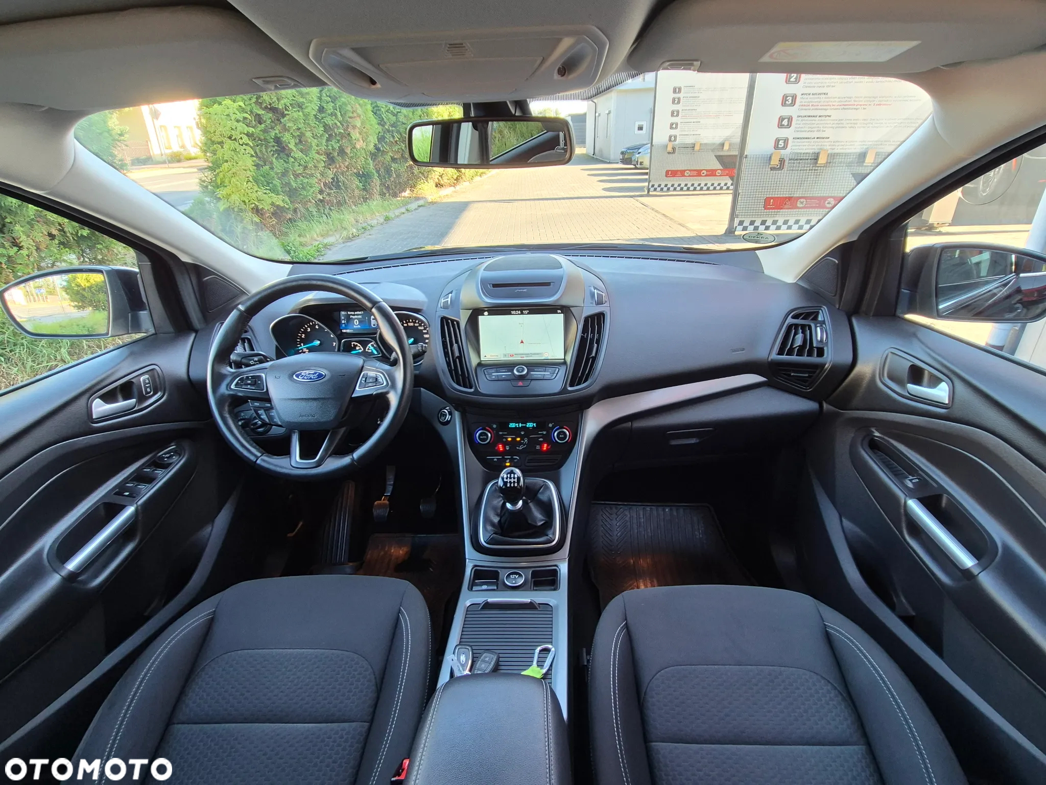 Ford Kuga - 30