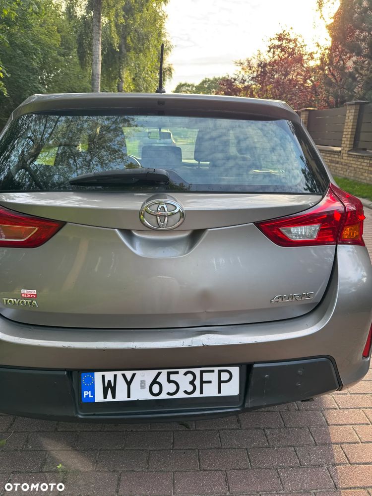 Toyota Auris 1.4 D-4D Life - 10