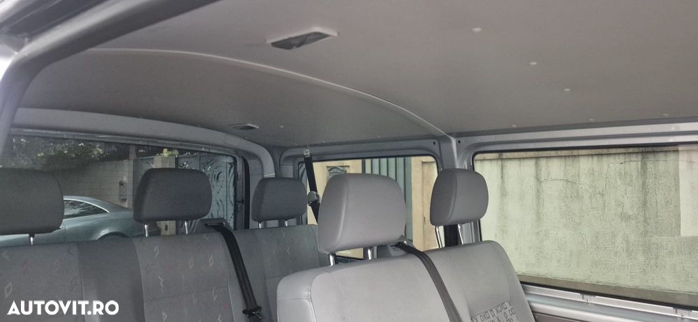 Volkswagen Transporter - 11