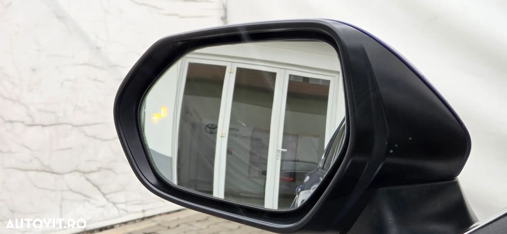 Toyota Camry 2.5 Exclusive - 34