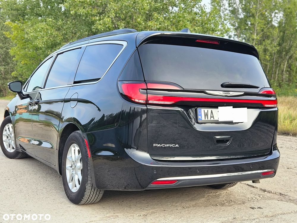 Chrysler Pacifica - 6