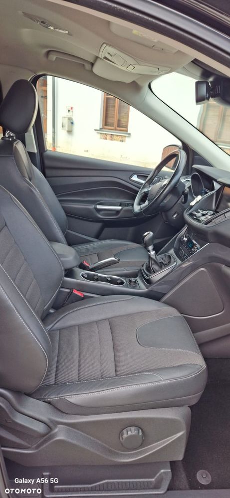 Ford Kuga 2.0 TDCi 4x4 Individual - 23