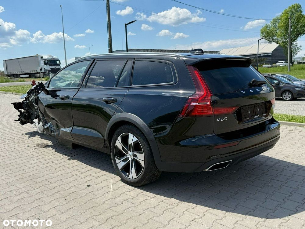 Volvo V60 Cross Country D4 AWD Geartronic Pro - 4