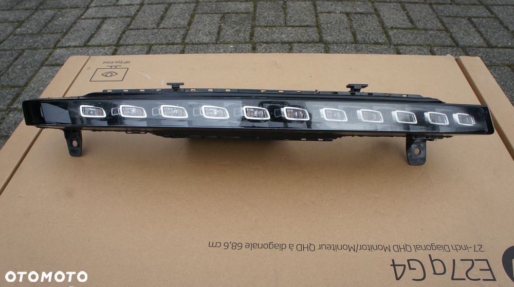 LEWY PRAWY KIERUNKOWSKAZ AUDI Q7 4L0 LIFT 4L0953041D/E - 10